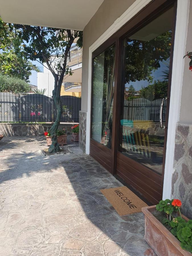 Ospitalita Il Noce Bed & Breakfast Brusciano Екстериор снимка
